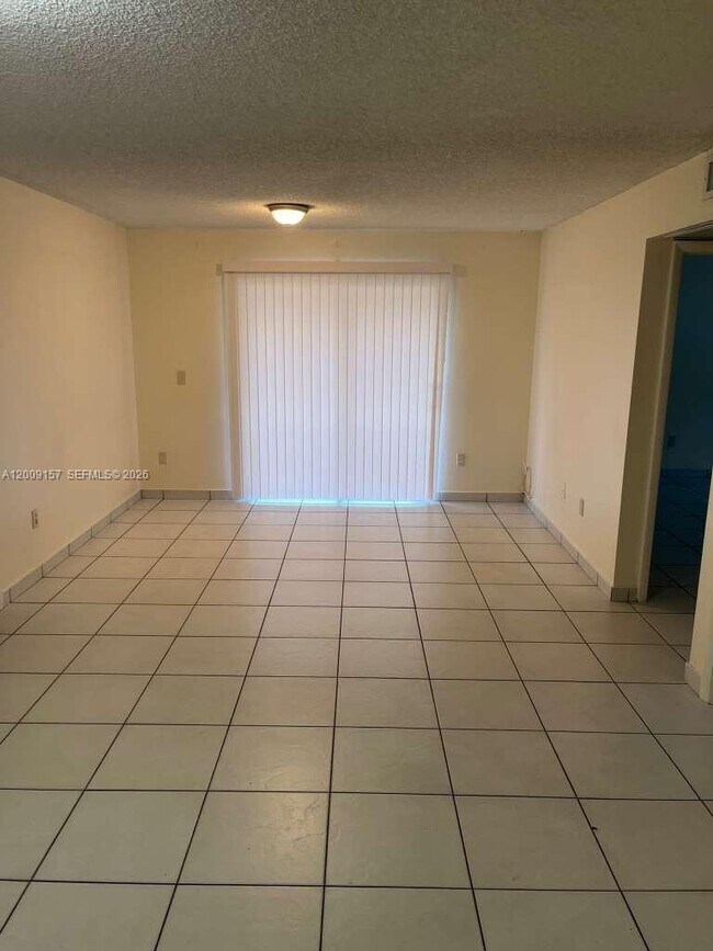 Building Photo - 9712 Hammocks Blvd