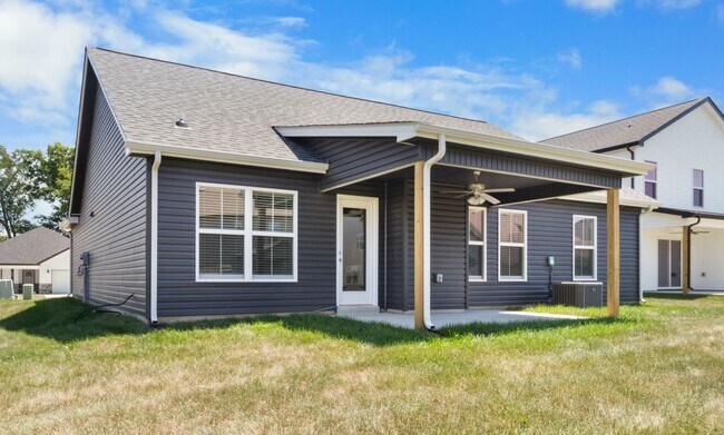 Building Photo - Lovely Home in Clarksville