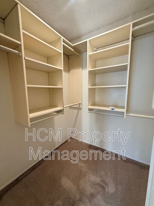 Building Photo - 203 N Magnolia Ave