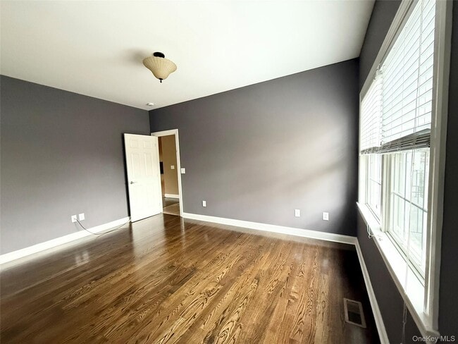 Building Photo - 404 Columbus Ave