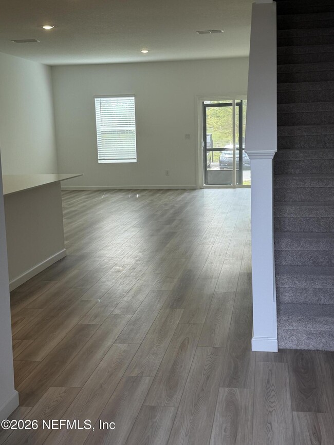 Building Photo - 3978 Mid Century St