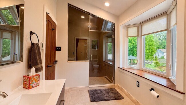 Building Photo - 1307 PA-113