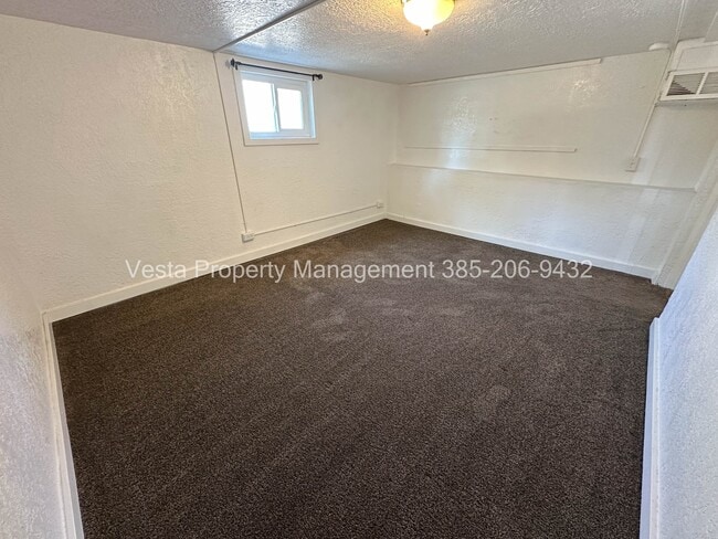 Building Photo - 2071 Jefferson Ave