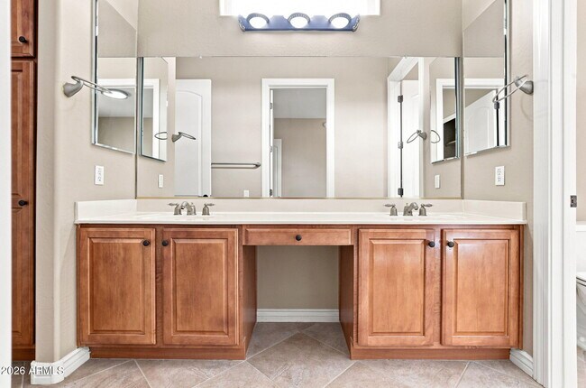 Building Photo - 22114 N San Ramon Dr