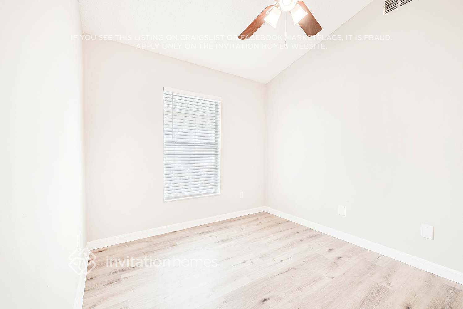Building Photo - 5621 Piney Ridge Dr