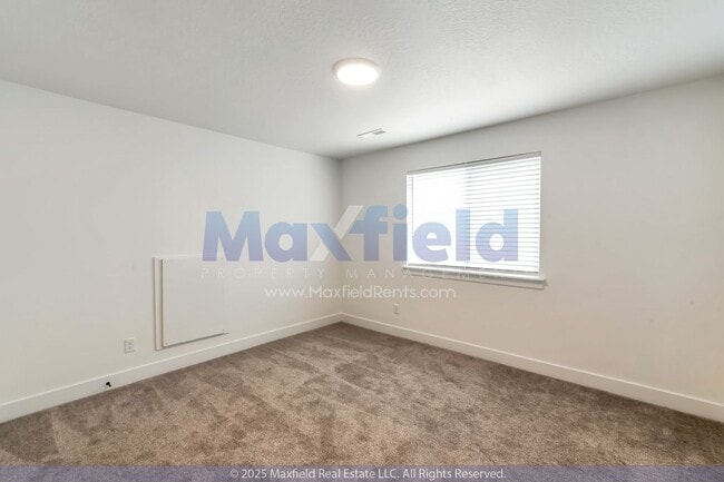 Building Photo - 5BD/3BTH/2GAR - Great space - Lehi Living
