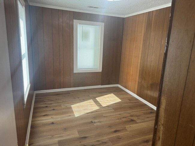 Building Photo - 606-608 Sherman St