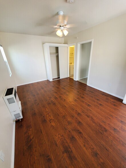 Main room - 13108 S Vermont Ave
