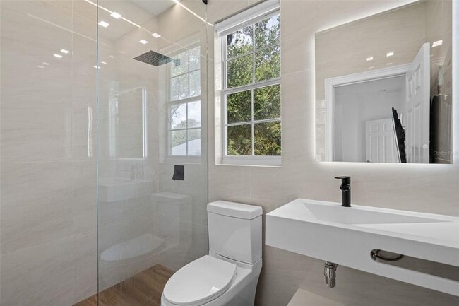 Building Photo - 5927 Caymus Loop