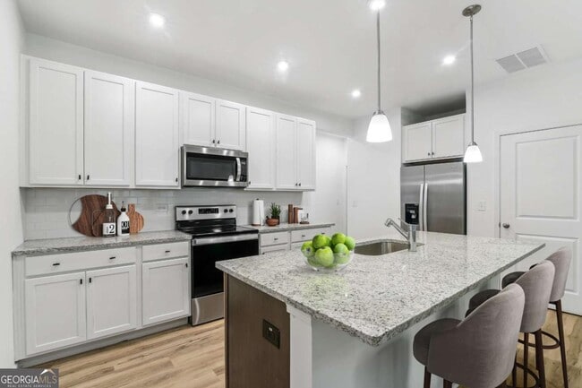 Building Photo - 1429 Proust Ln