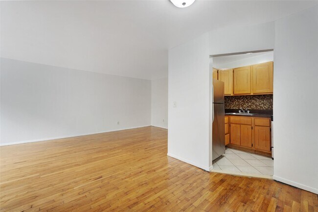 Building Photo - 31 Fero St