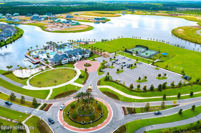 Building Photo - 268 Hutchinson Ln