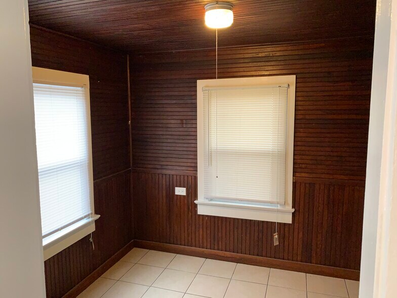 office or dining room - 2243 Gilmore St