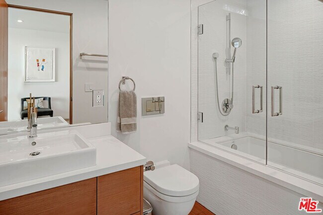 Building Photo - 17405 Castellammare Dr