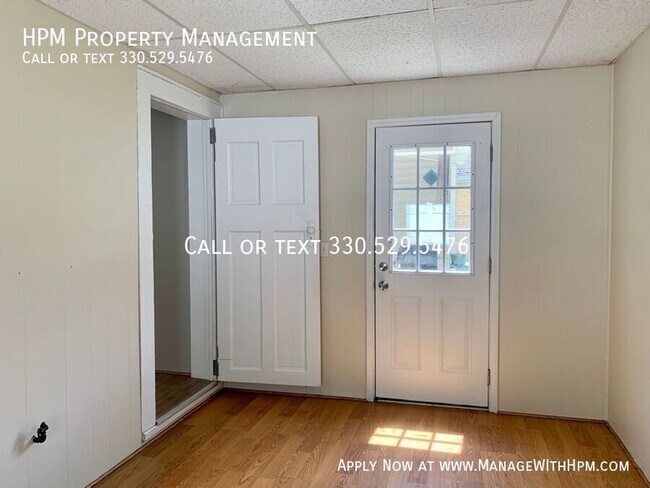 Building Photo - 205 6th St NW