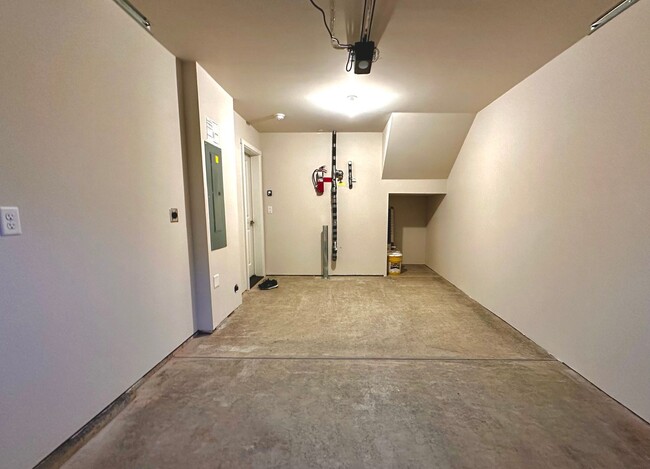 Building Photo - 3 Bed 3.5 Ba - Brand-New 2024 Build with P...