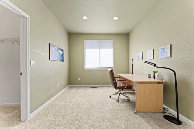 Building Photo - 2931 Blue Grouse Dr