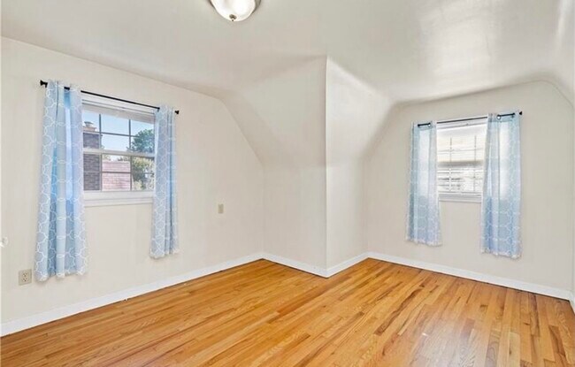 Building Photo - 4014 Fairfield Ave