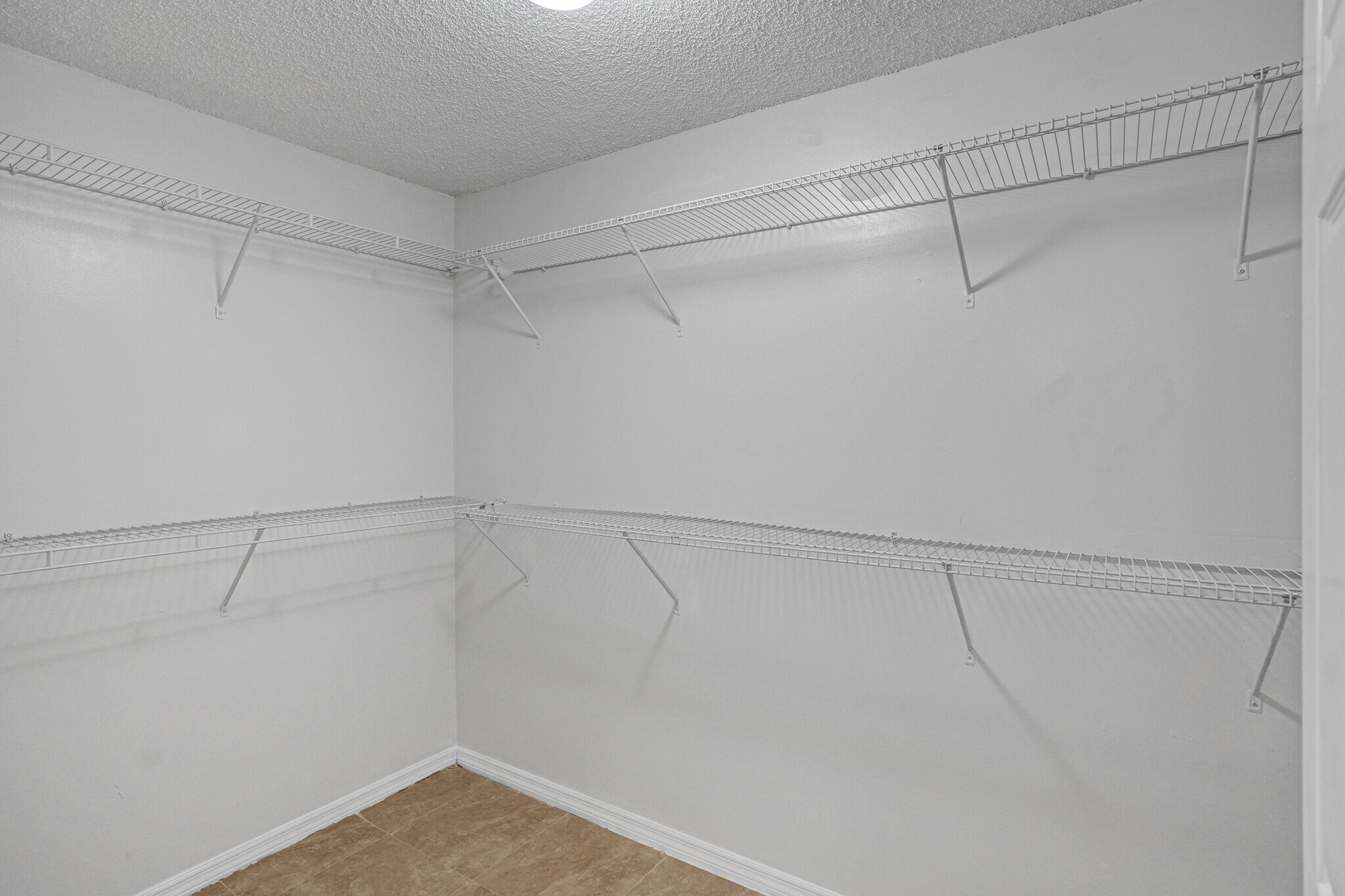 Building Photo - 447 NE 210th Circle Ter