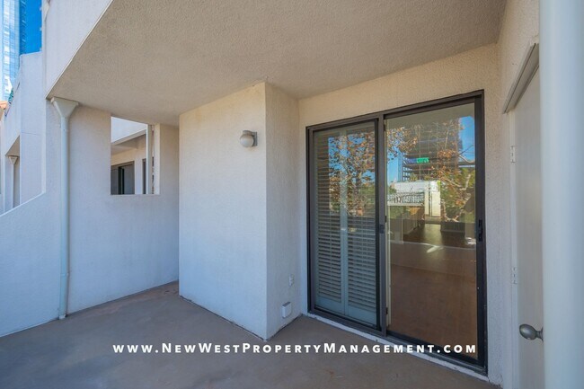 Building Photo - Spacious Marina District 1 Bedroom at Park Row!