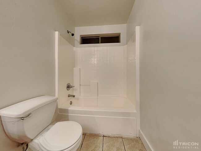 Building Photo - 9126 W Serrano St