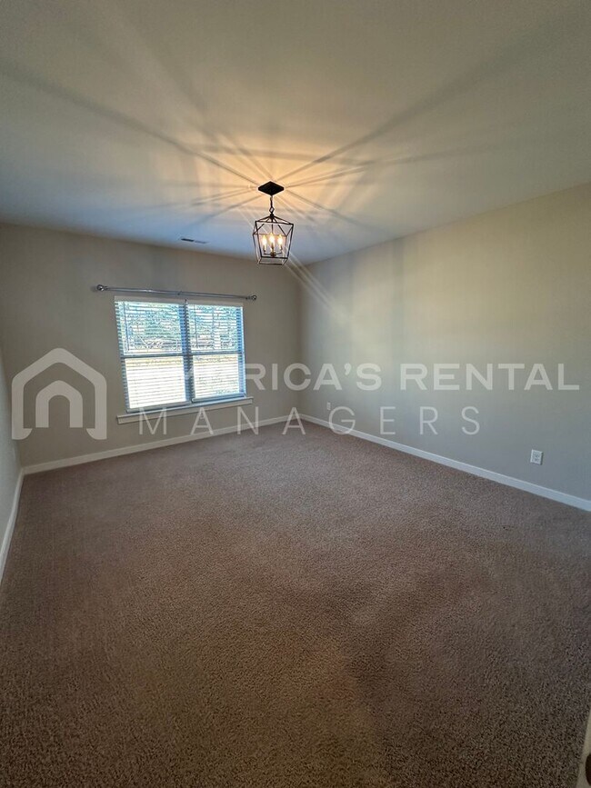 Building Photo - Home for Rent in Cullman, AL… Available NOW!!!