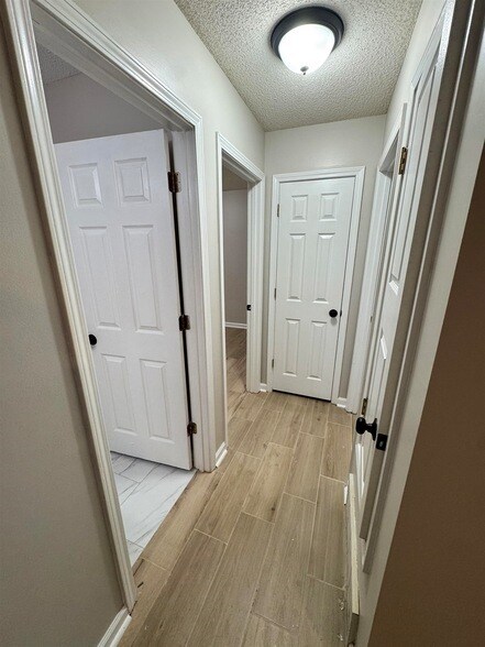 Building Photo - 6628 Whitten Grove Dr