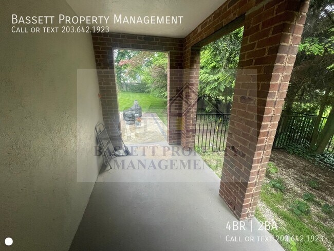 Building Photo - 36 Myra Rd