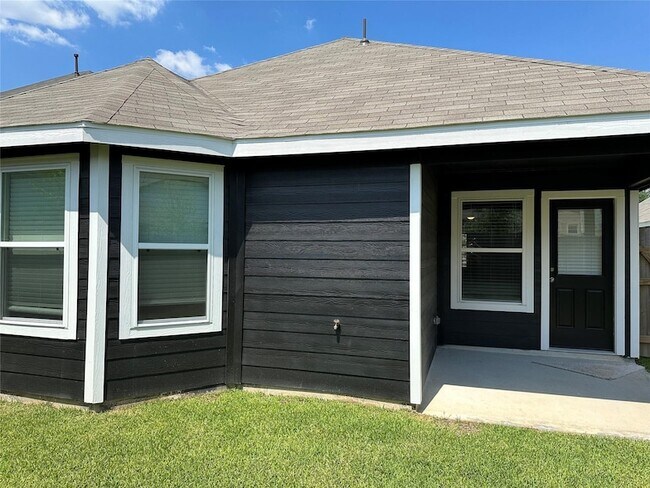 Building Photo - 2362 Tavo Trails Dr