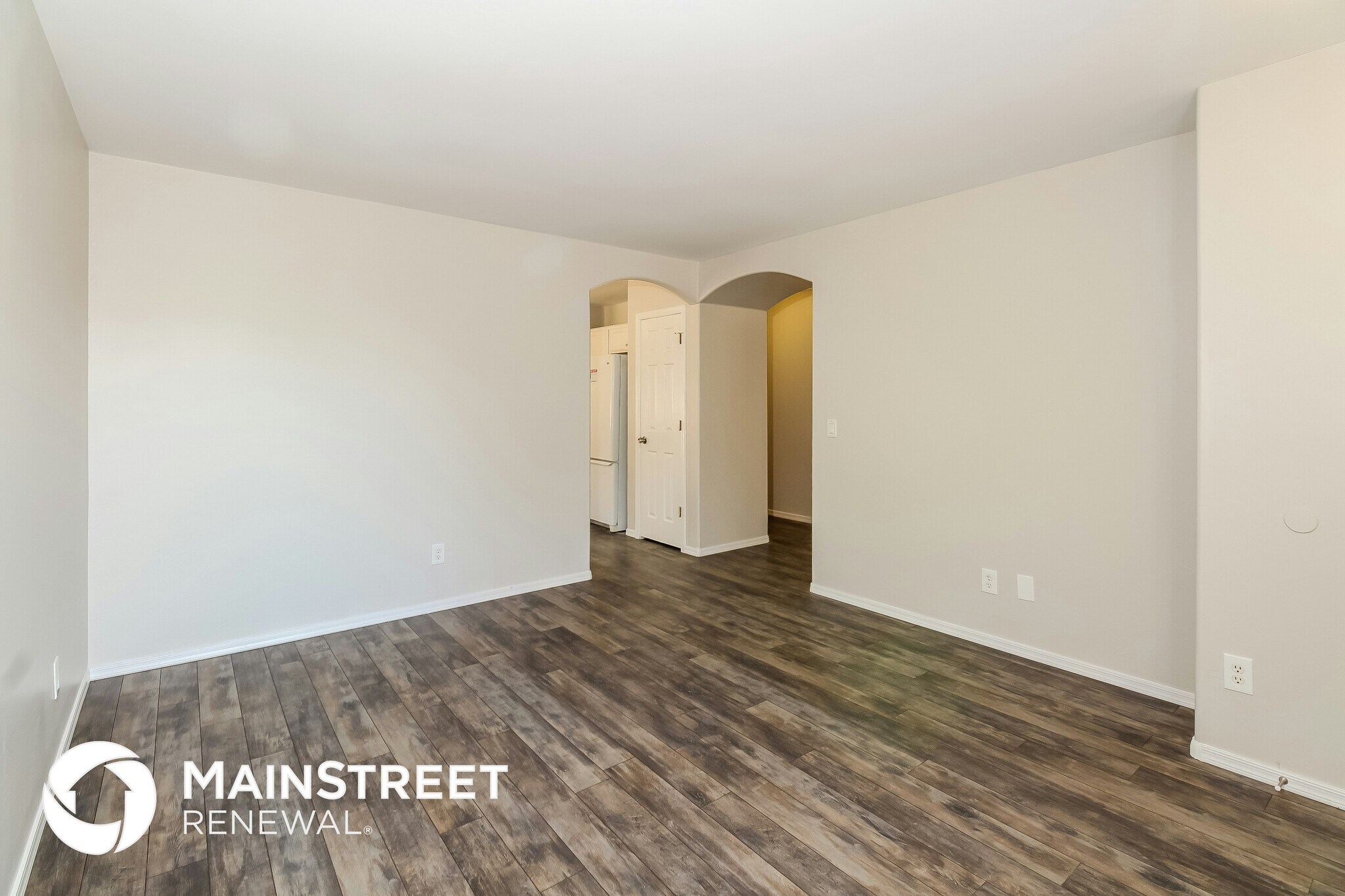 Building Photo - 6933 S Creek Run Ave