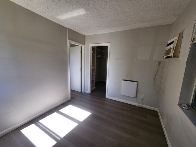 Building Photo - 321 N K St