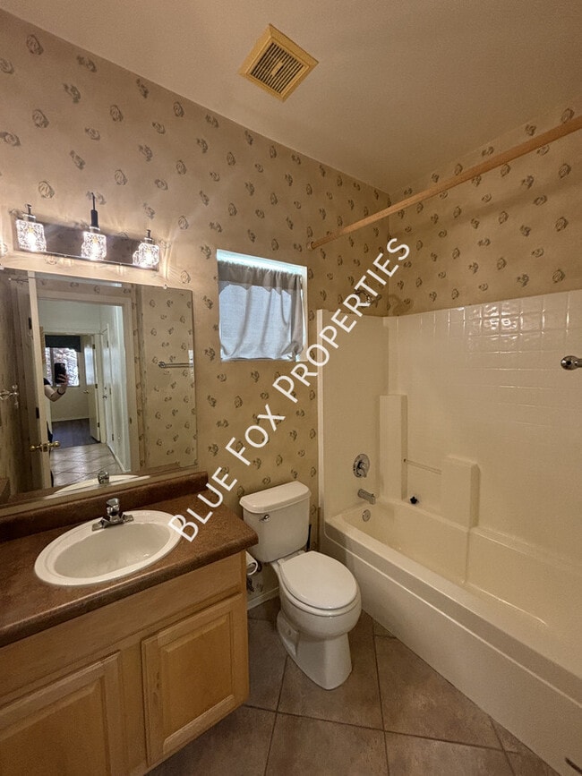 Building Photo - 9511 E Briana Ln