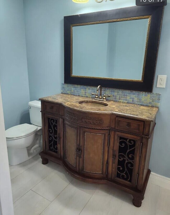 Building Photo - 3642 Gulfstream Rd