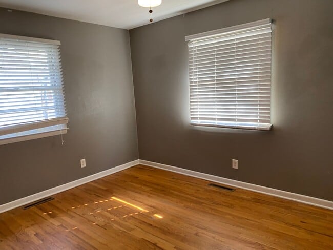 Building Photo - 3 Bedroom House in Located in Southern Gates!