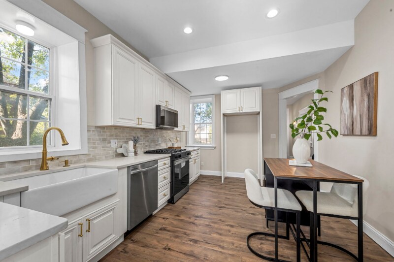 Building Photo - 7472 Hazel Ave