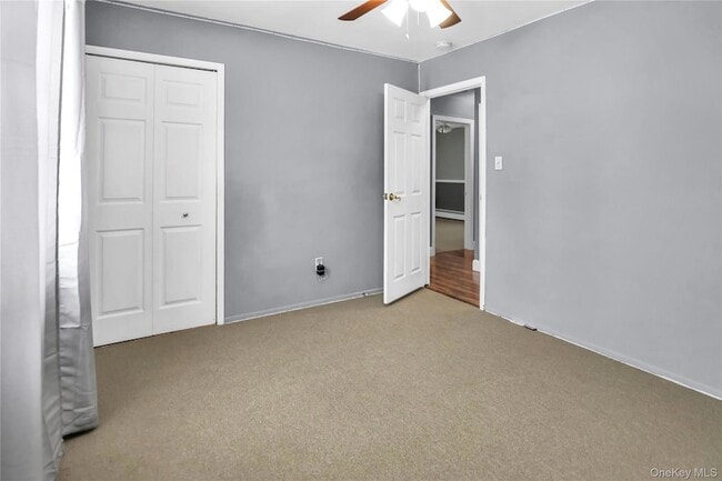 Building Photo - 11 Onyx Dr