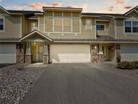 Building Photo - 1625 Fox Hunt Way