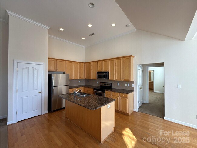 Building Photo - 15513 Goosefoot St