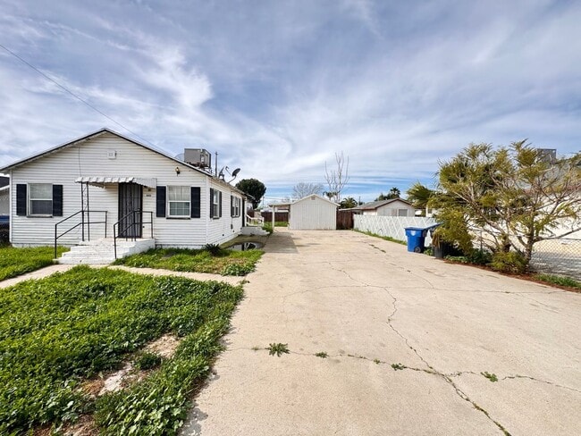 Building Photo - Cozy Home For Rent - SPECIAL OF THE MONTH! $500 OFF FIRST MONTH RENT