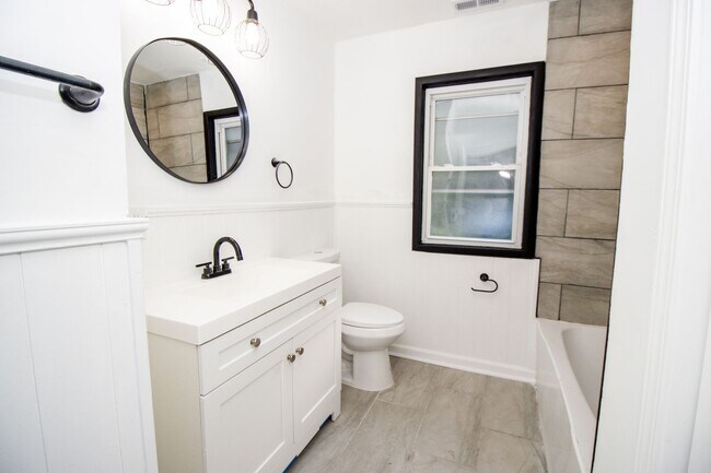 Building Photo - 6491 Clearair Dr