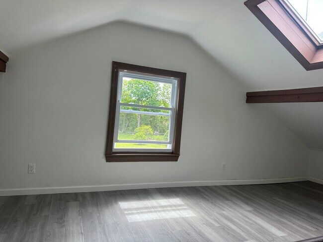 Building Photo - 228 Purdy Hill Rd