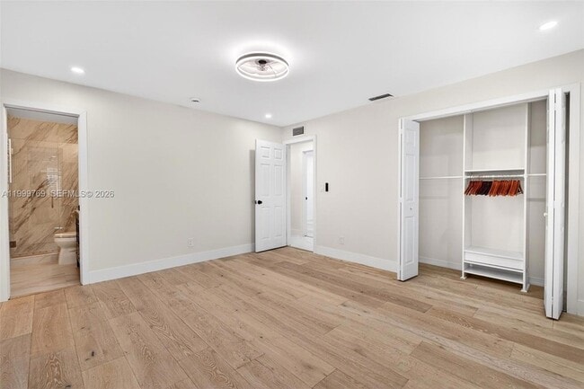 Building Photo - 4010 NE 22nd Ave