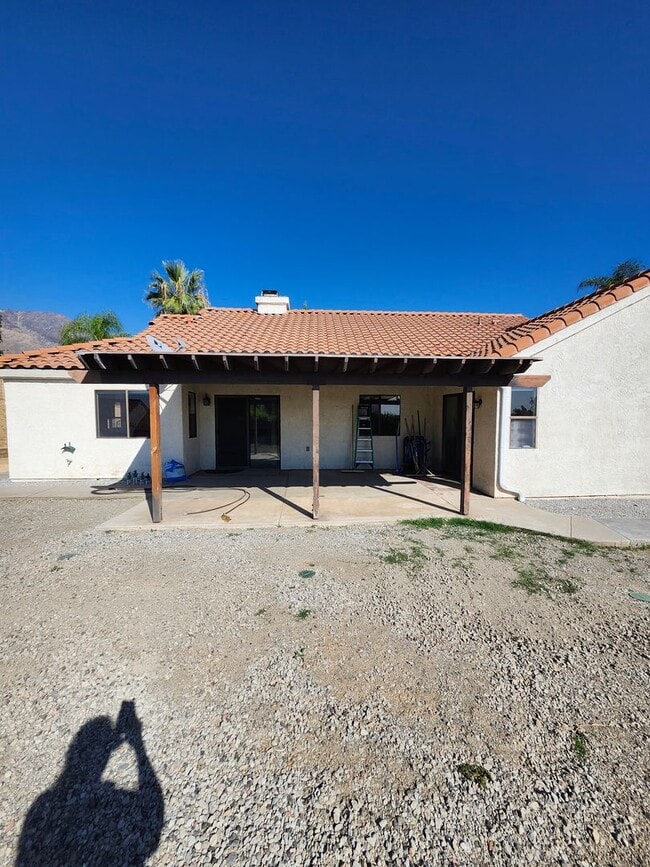 Building Photo - Charming Single-Story Home
