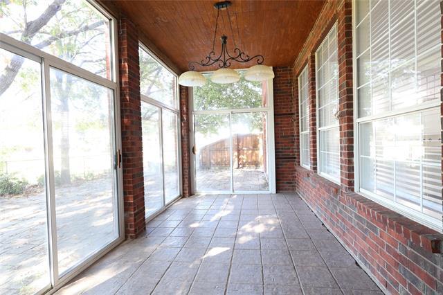 Building Photo - 5901 Louisville Dr