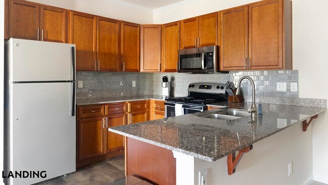 Building Photo - 100 Waterstone Park Cir