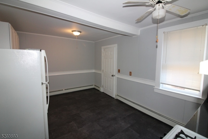 Building Photo - 172 Musconetcong River Rd