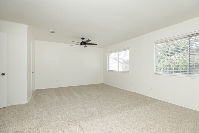 Building Photo - 5800 Lumberdale Rd