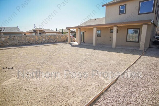 Building Photo - 12945 Hueco Hill Dr