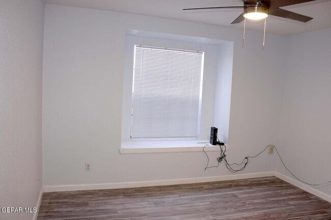Building Photo - 7572 Plaza Taurina Dr