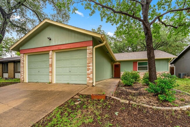 Building Photo - Beautiful 3 bedroom, 2 bathroom home in South Austin!!!